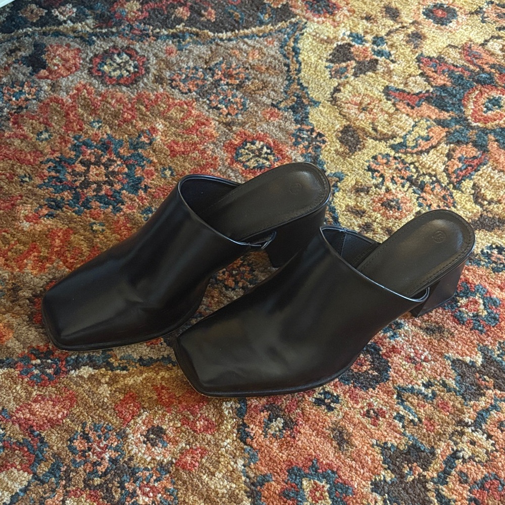 Unique Black Women's Mules